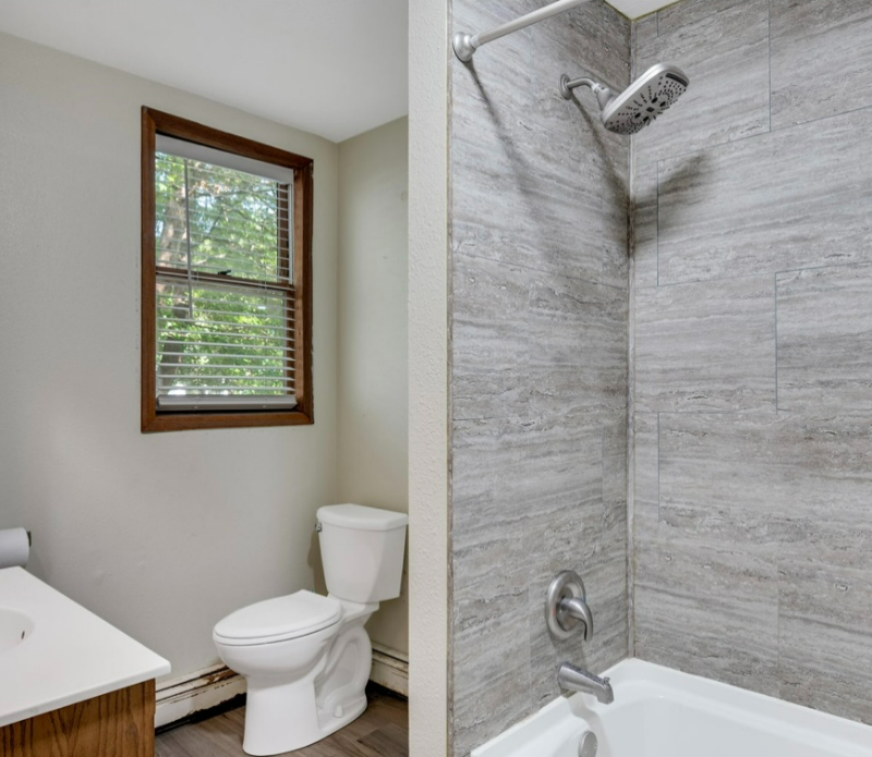 1128 6th St S #A - Photo 5 of 9