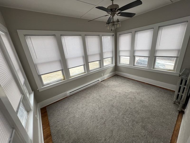 571 Jefferson St #1 - Photo 4 of 10