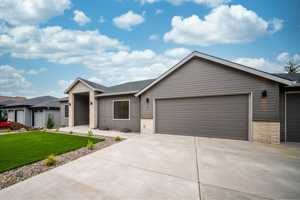 featured image of 222 Curtis Dr