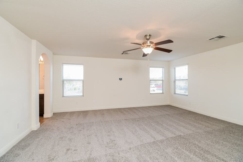 1951 N 55th Pl - Photo 7 of 17