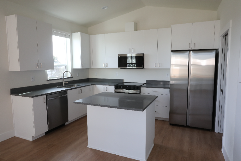 12929 Se Ridgecrest Rd - Photo 2 of 16