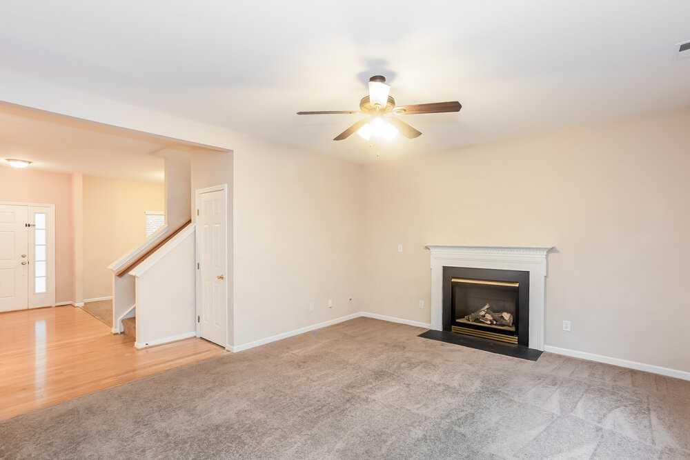 6625 Courtland St - Photo 4 of 15