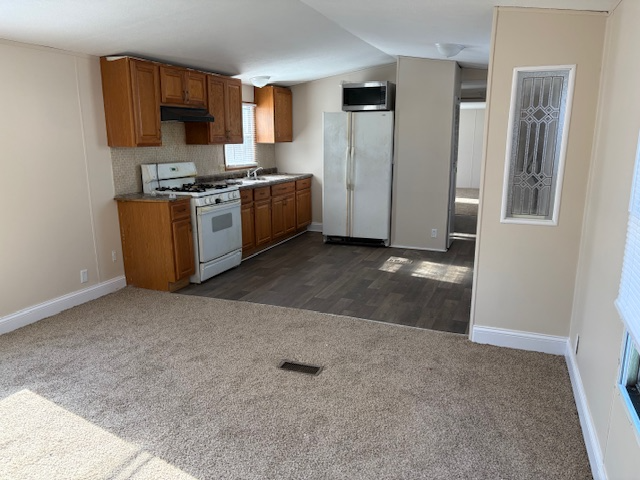 61 Hunters Rill - Photo 2 of 4