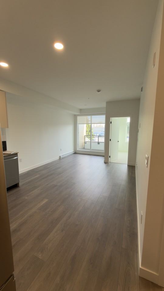 10485 139 Street #408 - Photo 2 of 10