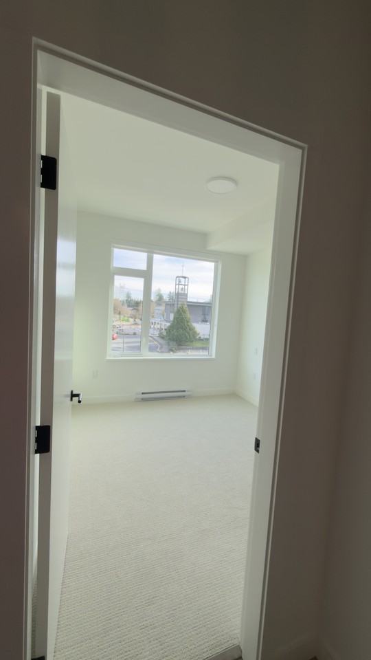 10485 139 Street #408 - Photo 4 of 10