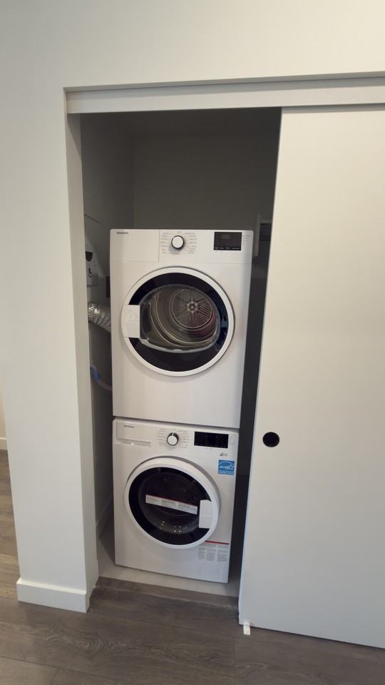 10485 139 Street #408 - Photo 7 of 10