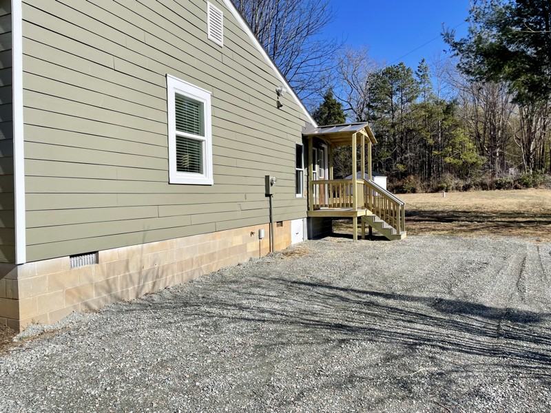 1808 Nichols Rd - Photo 3 of 18