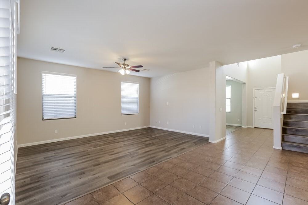 1722 S Roanoke St - Photo 4 of 17