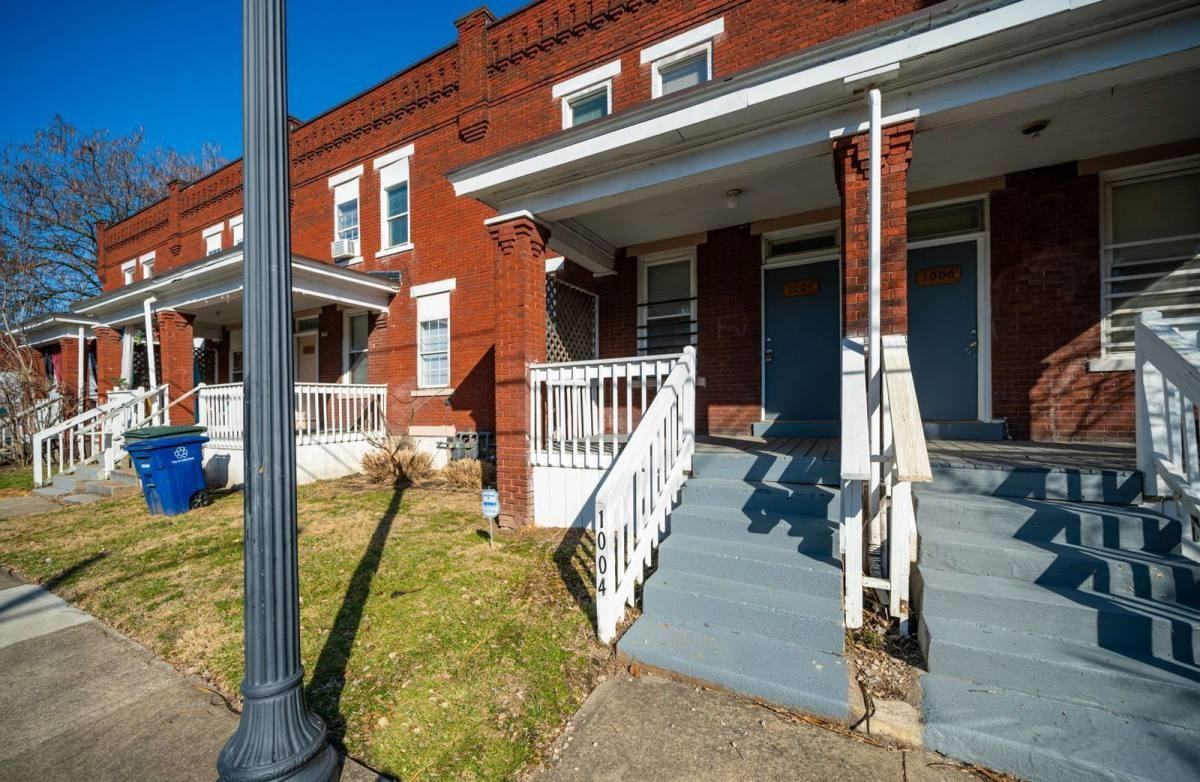 1006 Mcallister Ave - Photo 2 of 10