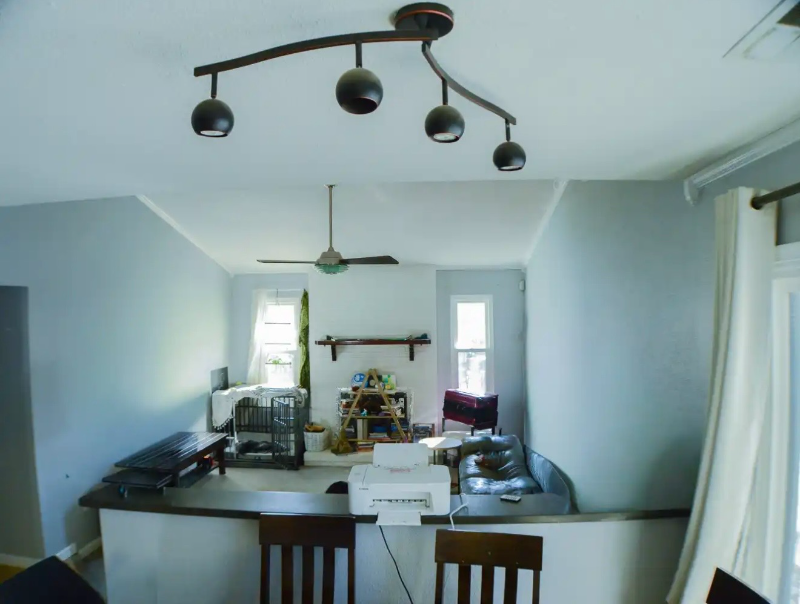 1680 Guthrie St - Photo 5 of 18