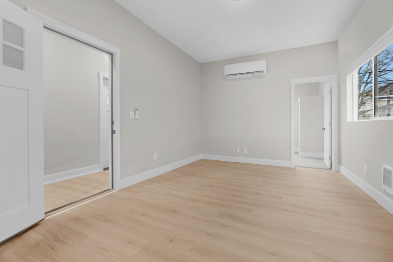 1412 23rd St #2 - Photo 2 of 17
