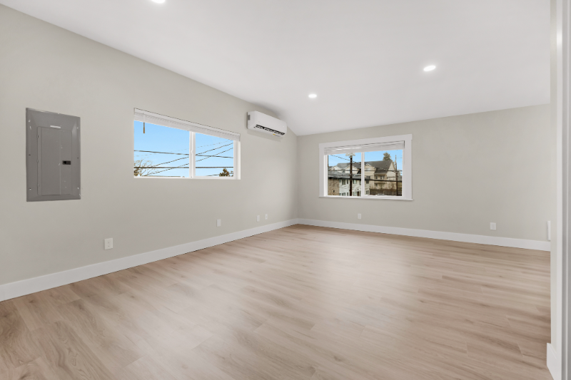 1412 23rd St #3 - Photo 3 of 19