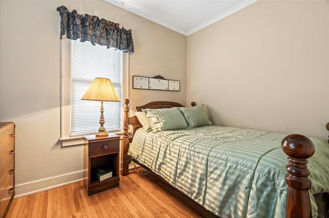 1206 Clement St - Photo 3 of 13