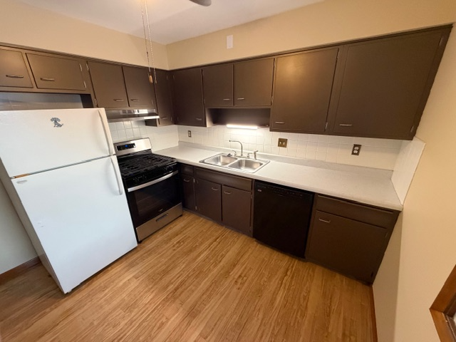 3420 Plum St - Photo 4 of 13