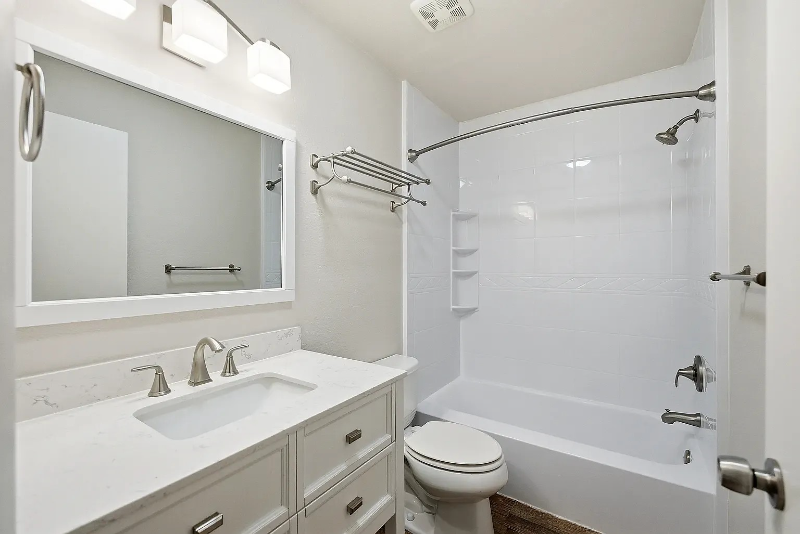 172 W Clinton Ave - Photo 7 of 11