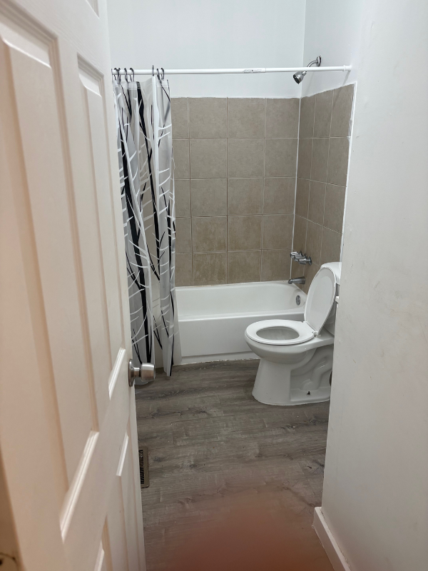 2351 N Park Ave #1 - Photo 3 of 9