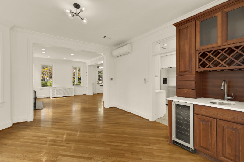 4115 38th St Nw - Photo 5 of 19