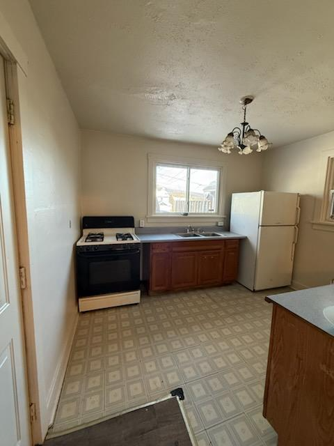 1523 1st Ave - Photo 5 of 8