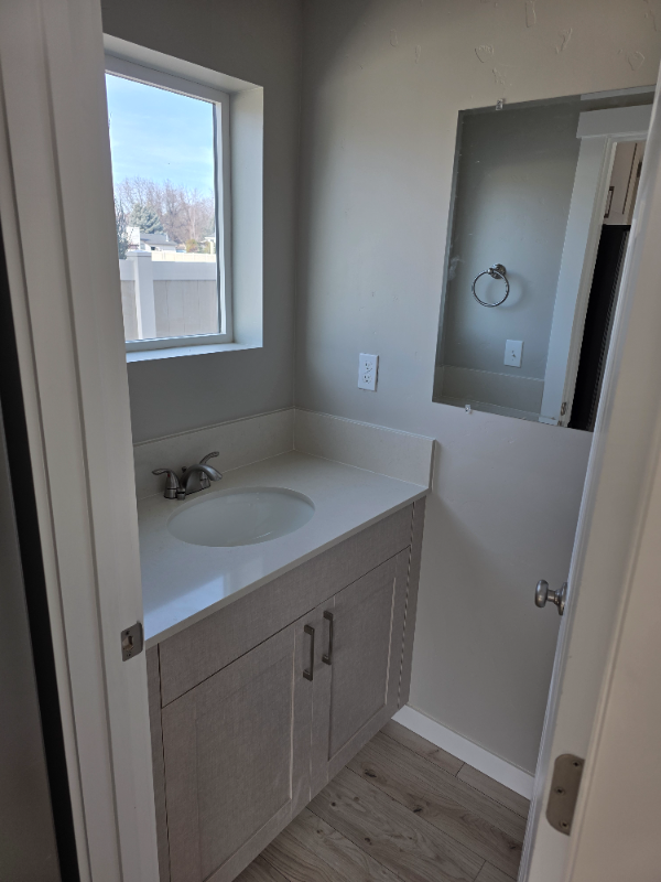 6735 W Saxton Ave - Photo 4 of 8