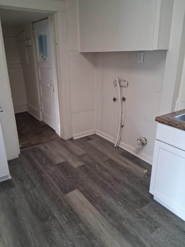 1710 12th St - Photo 6 of 10