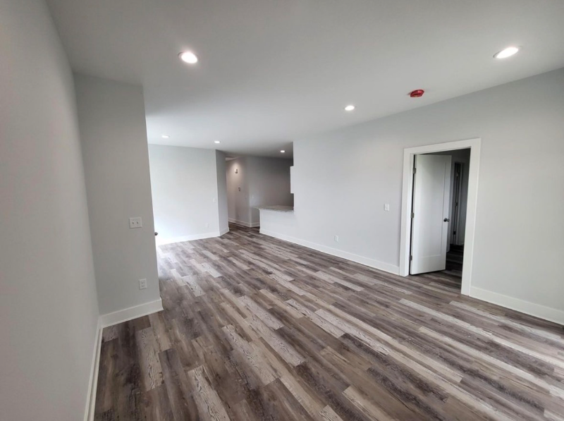 5450 Colburn Ct E - Photo 6 of 12