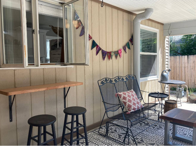 238 W Burkitt St - Photo 3 of 13