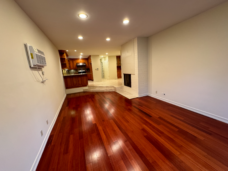 1937 Pelham Ave #2 - Photo 3 of 9