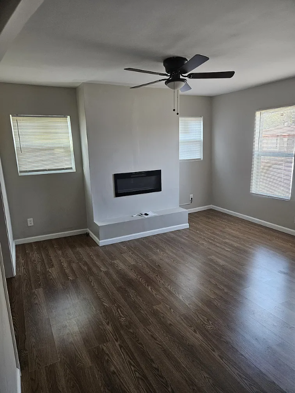 109 60th St - Photo 3 of 12