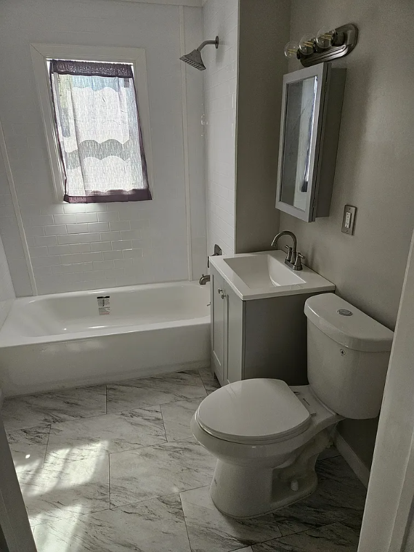 109 60th St - Photo 7 of 12