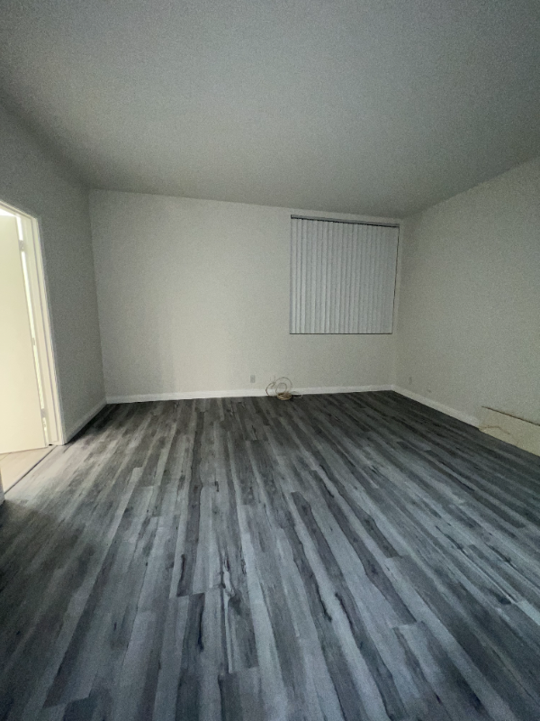 1600 S Bentley Ave #3 - Photo 5 of 13