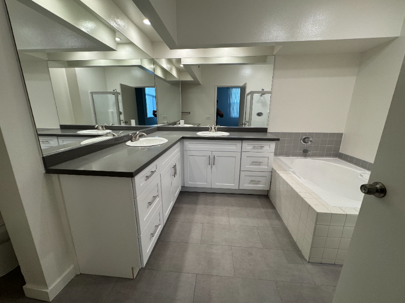 1600 S Bentley Ave #3 - Photo 6 of 13