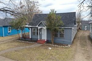 featured image of 2412 Summer Ave