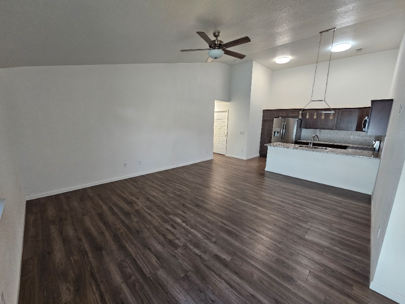 4013 Bradney Ave - Photo 2 of 11