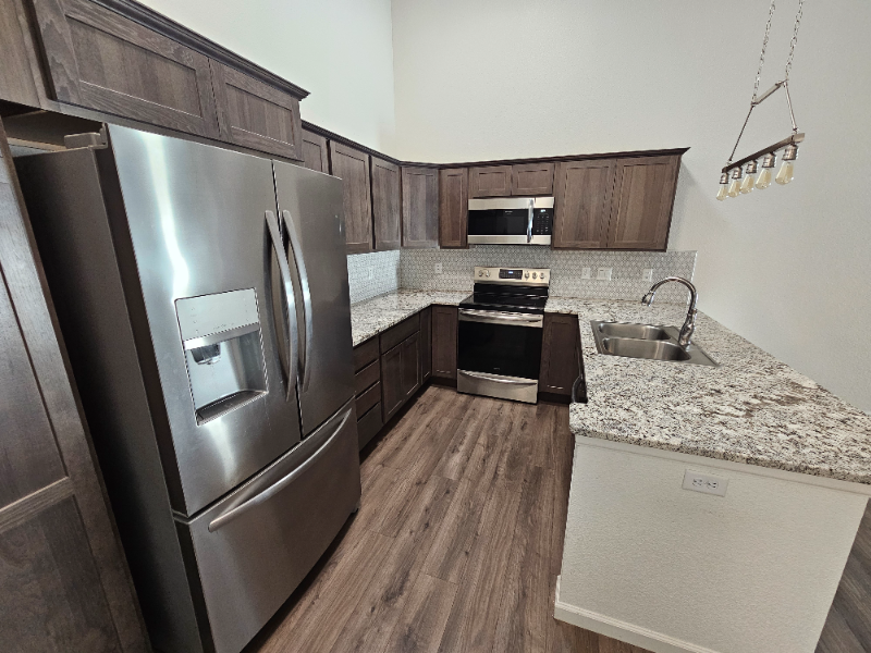 4013 Bradney Ave - Photo 4 of 11