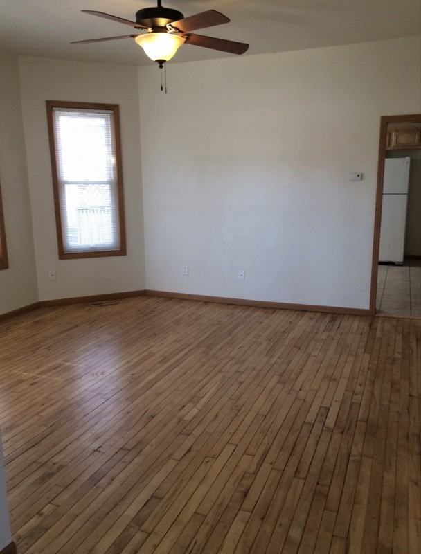 1611 Charles St - Photo 7 of 11