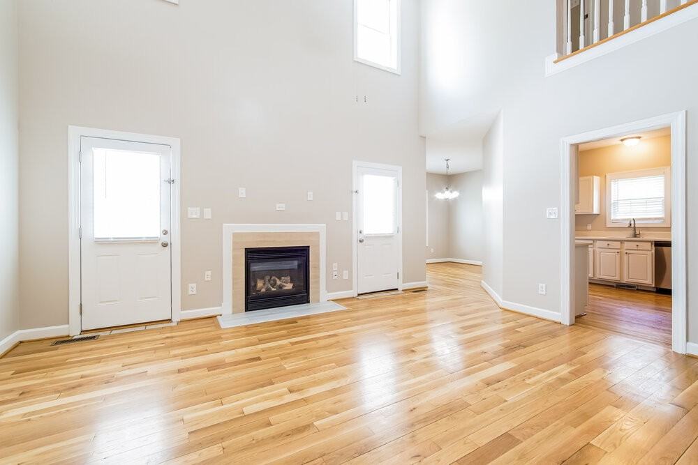 2012 Winston Diamond Ct - Photo 4 of 17