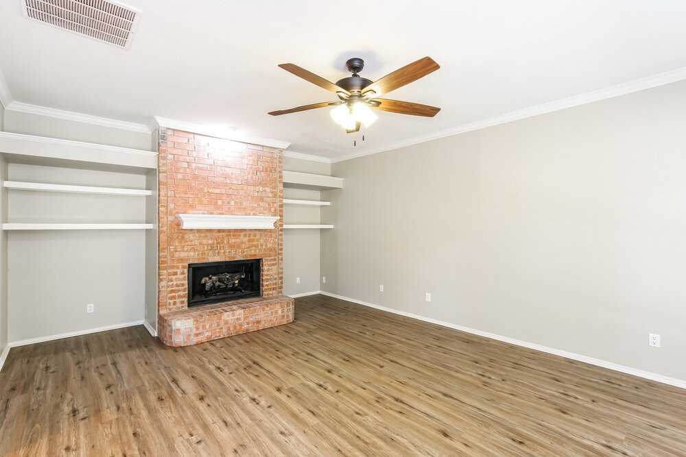 1804 Sandalwood Ln - Photo 5 of 17