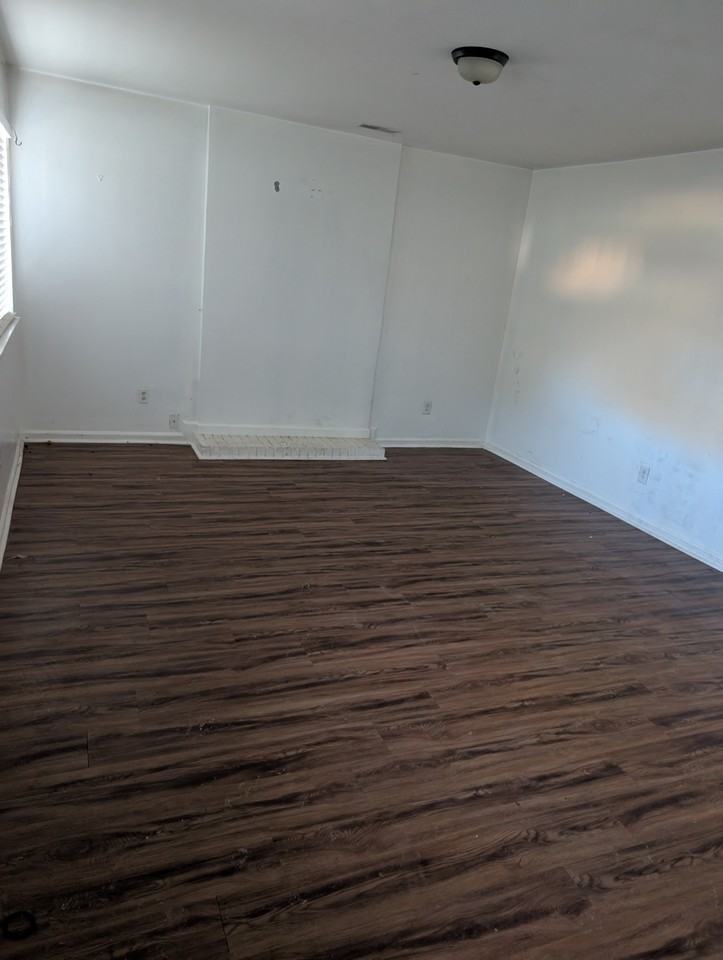 6155 Bent Tree Ct - Photo 3 of 8