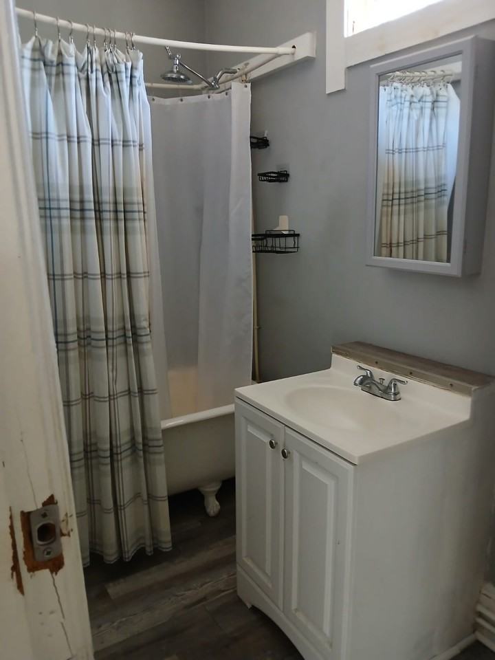 321 Oak St #4 - Photo 2 of 6