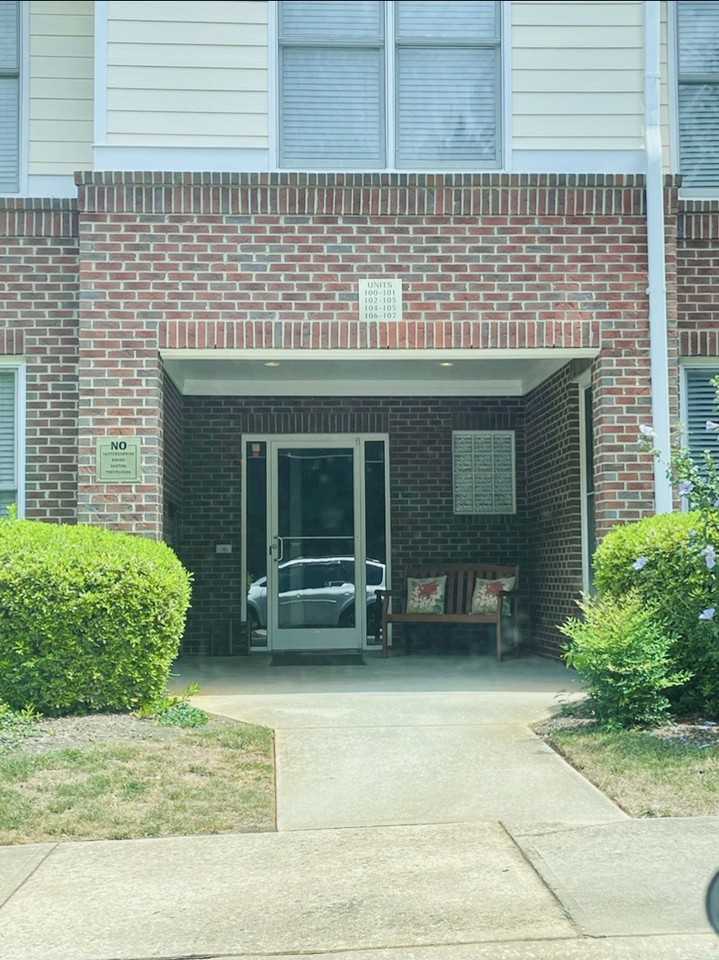 106 Fountain Ridge Pl - Photo 2 of 17