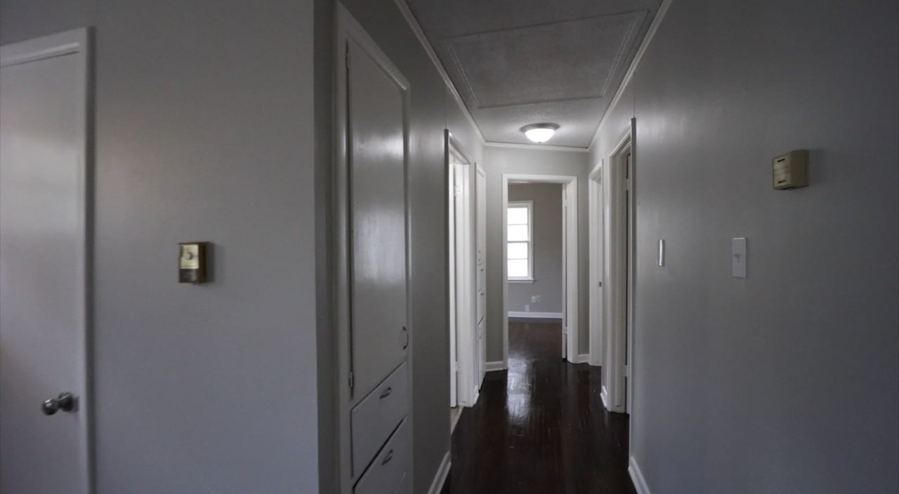 4006 S 18th St - Photo 4 of 5