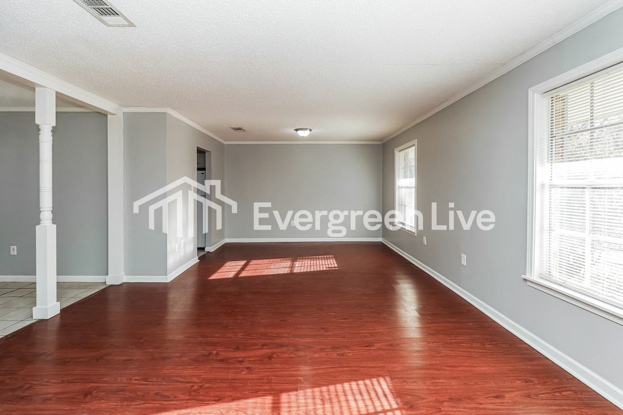 1012 E Northside Dr - Photo 3 of 15