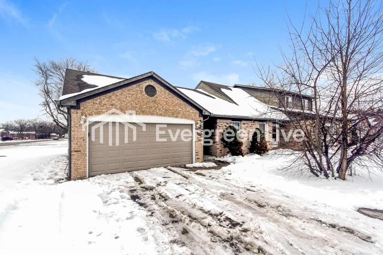 7458 Sharzad Pl - Photo 2 of 15