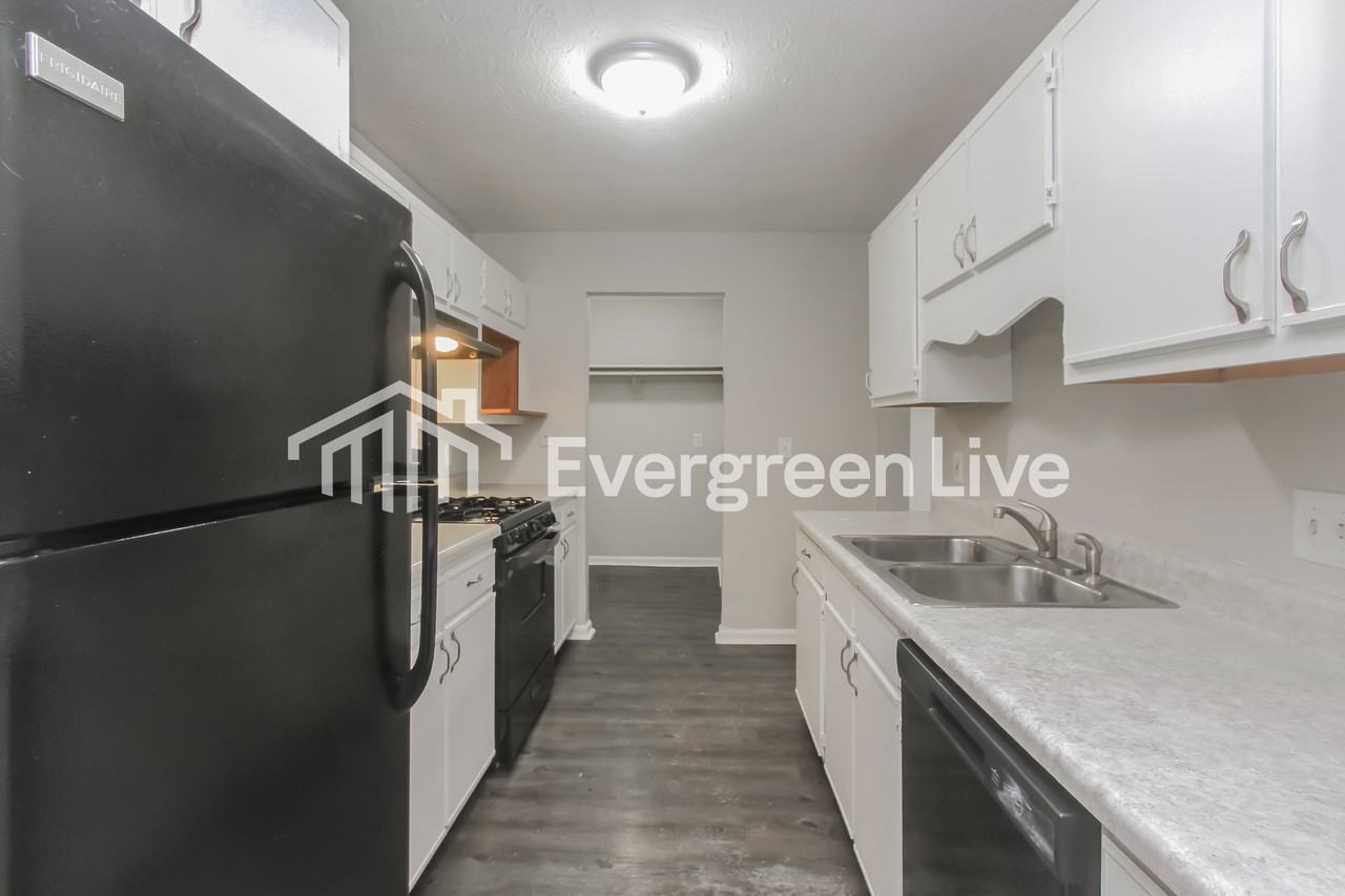 7458 Sharzad Pl - Photo 5 of 15