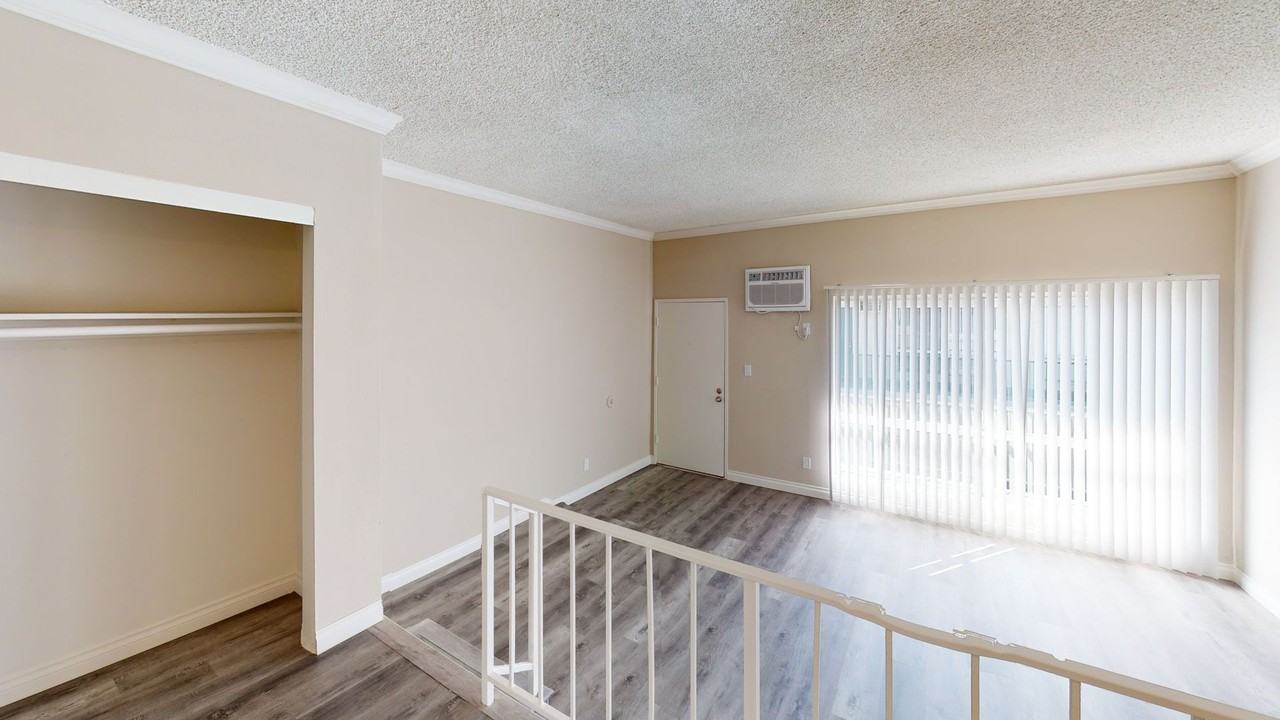 SA2 - 20431 Saticoy Apts. - Photo 5 of 17