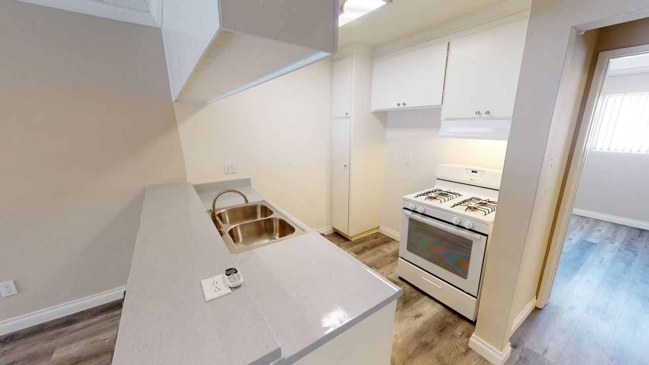 SA2 - 20431 Saticoy Apts. - Photo 6 of 17