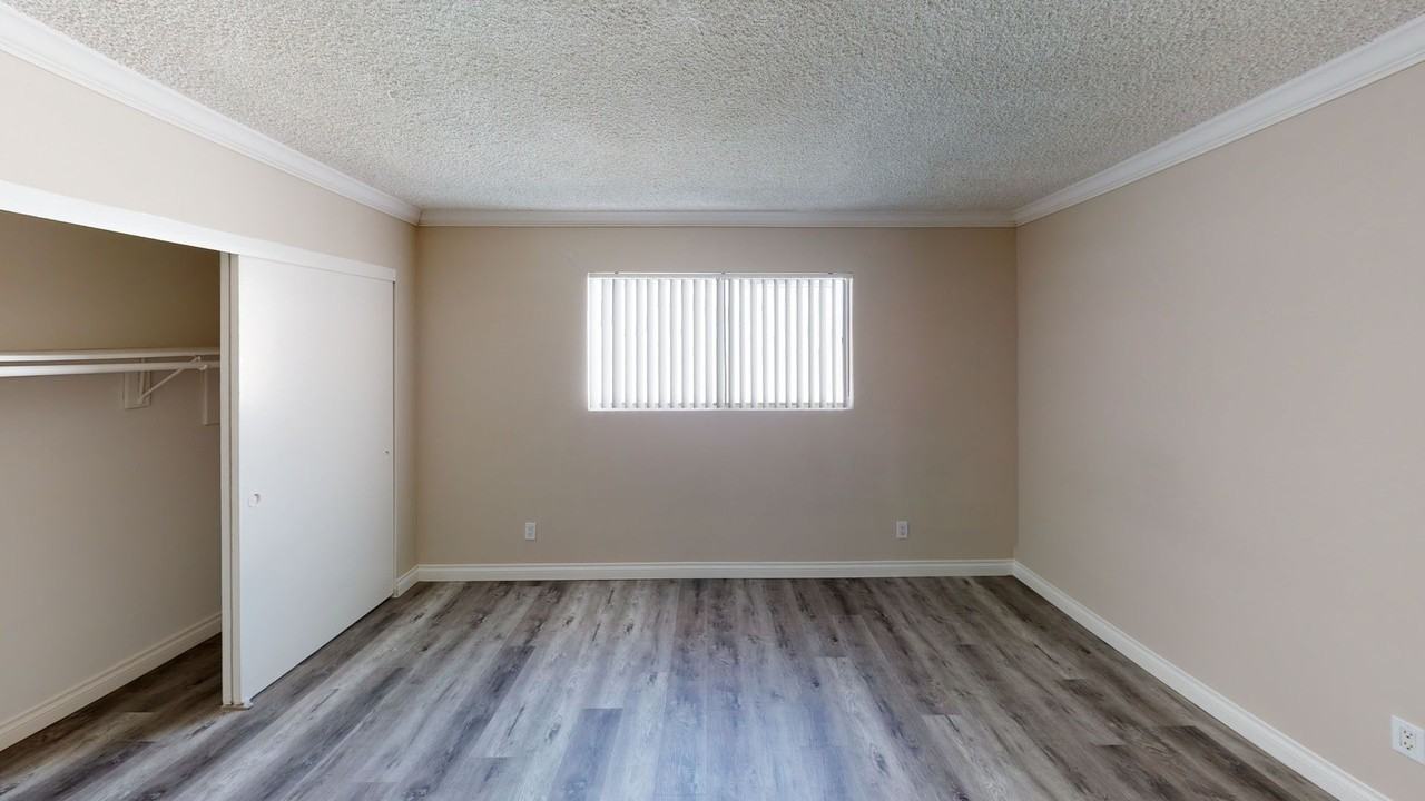 SA2 - 20431 Saticoy Apts. - Photo 7 of 17