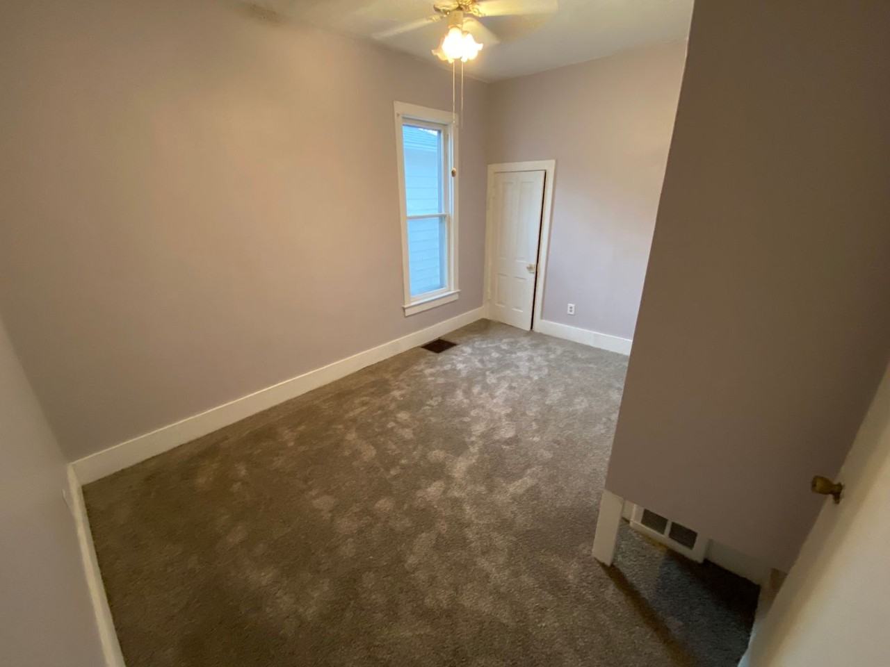 2535 Avenue B - Photo 6 of 22