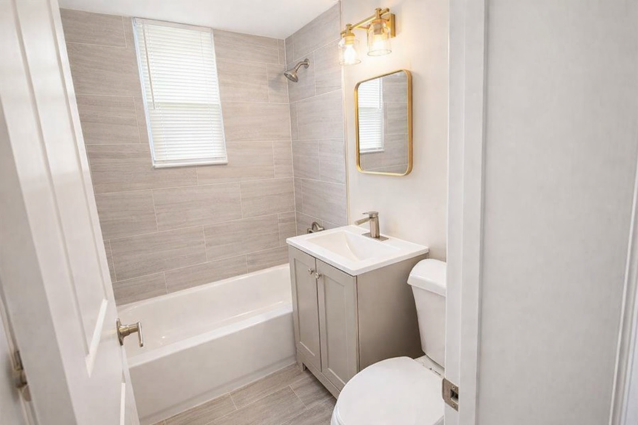 44 49th St Se #A1 - Photo 7 of 7