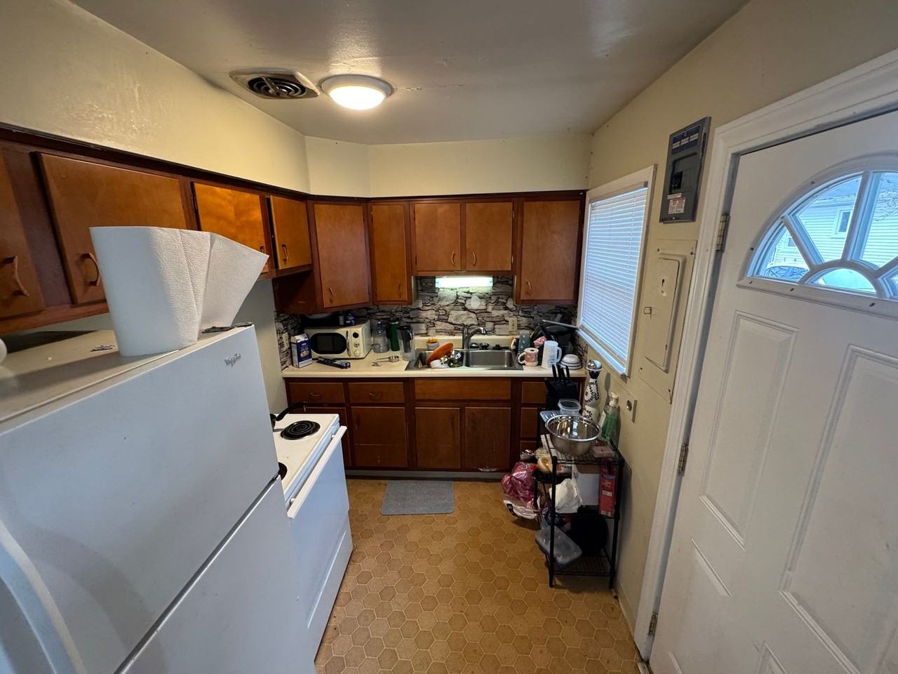 568 Spartan Ave - Photo 5 of 6